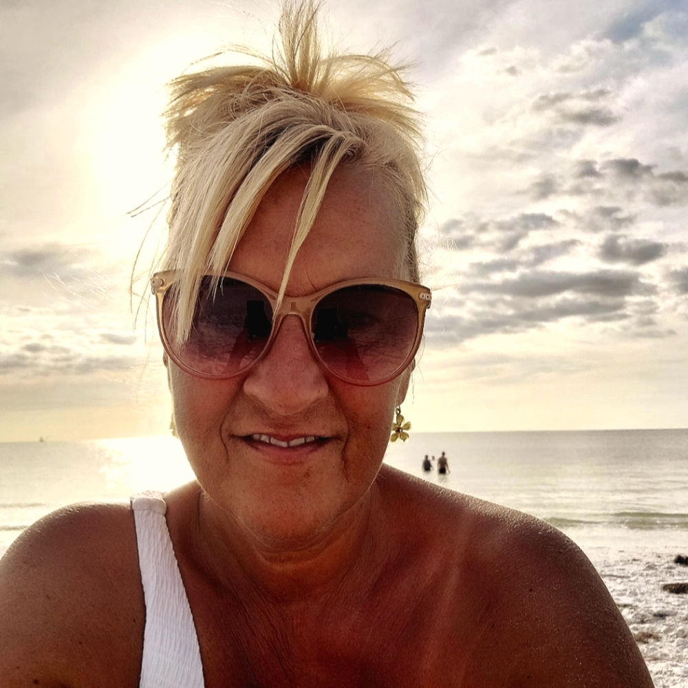 Meet your Posher, Shawna